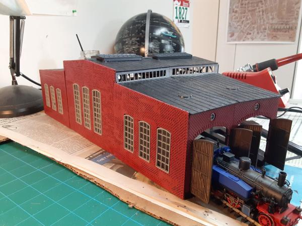 An incomplete roundhouse model from Bonnelycke’s model railroad before completion. Photo from Mark Bonnelycke.
